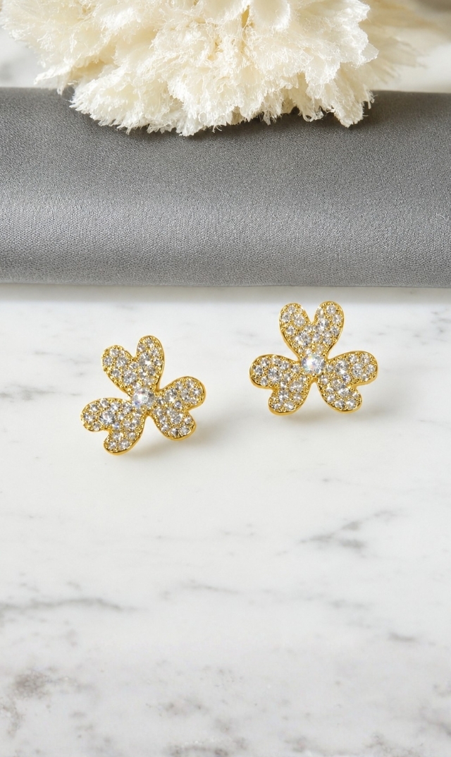 ハニービジュー(THE HANY Bijoux)】アシンメトリーフラワーピアス