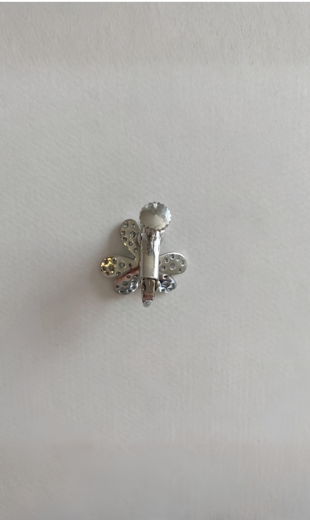 ハニービジュー(THE HANY Bijoux)】アシンメトリーフラワーピアス