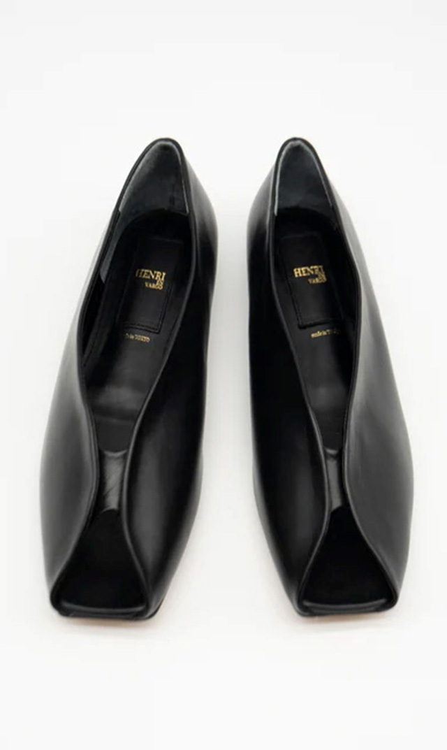 ※4/7(火)正午販売予定【ヘンリ エン ヴァーゴ（HENRI EN VARGO）】Cattleya フラットパンプス（ブラック）