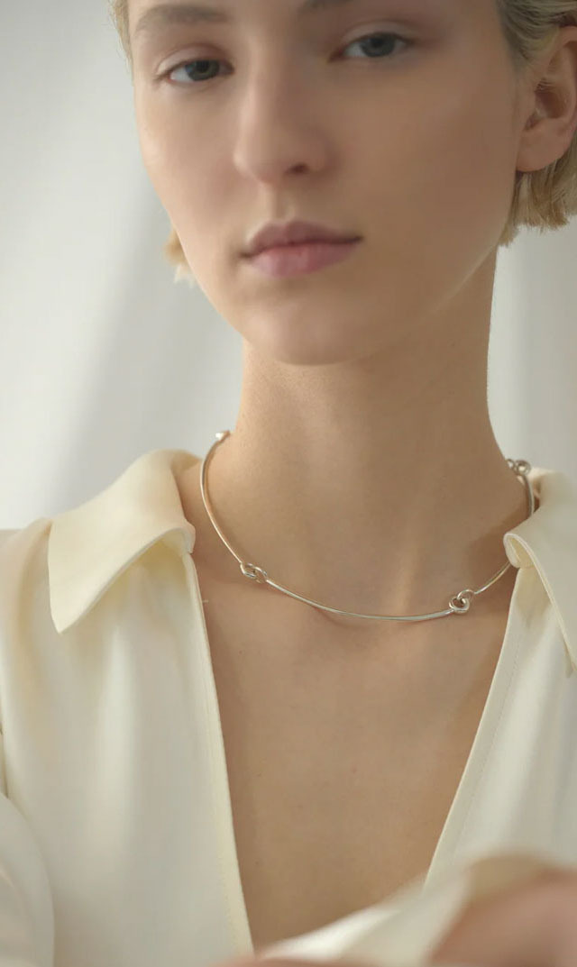 [モアマークダウンSALE]【ジャミレイ】MOON CHOKERネックレス(シルバー）