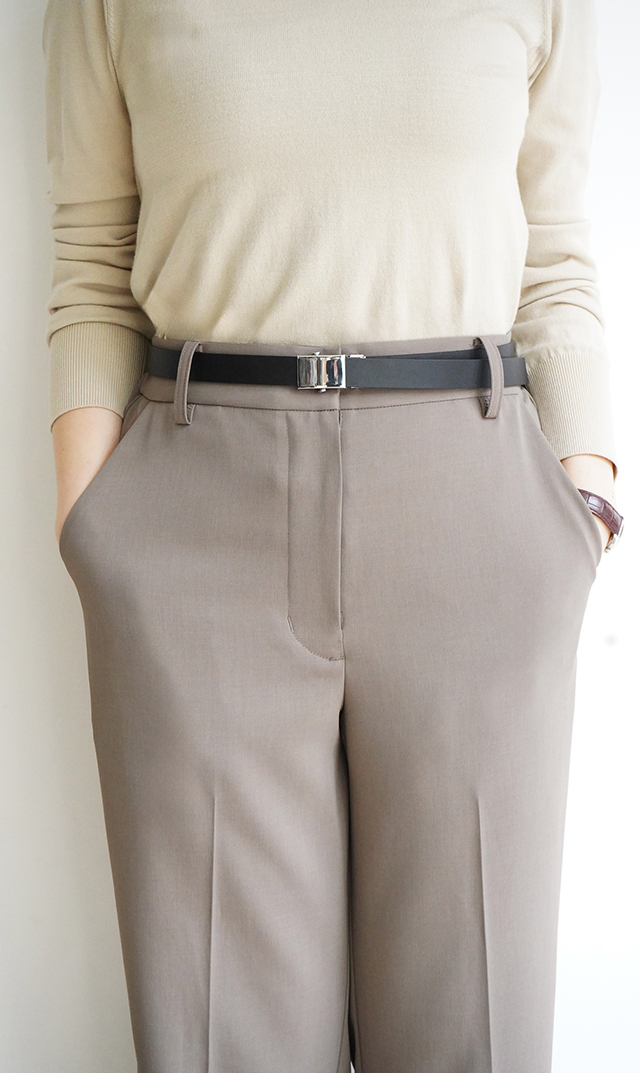 スポーティなガチャベルトを大人顔にシフトした “ガチャベルト”