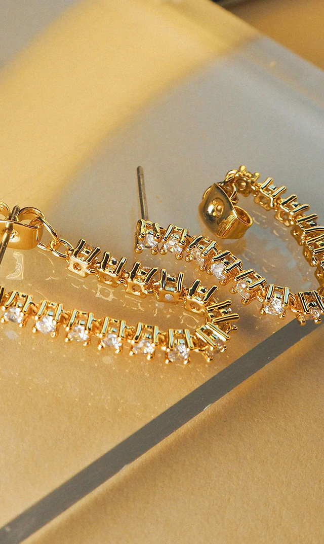 LOVE ピアス 受注販売インポートアクセサリー