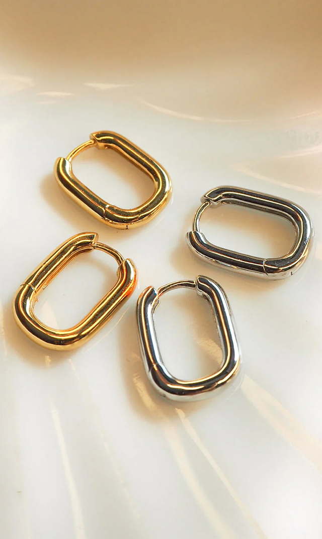 [ ※7/22(火)正午受注販売予定(～7/31）]【ラブ・エージェイ(LUV AJ)】THE PAVE CHAIN LINK HUGGIESピアス（ゴールド/シルバー）