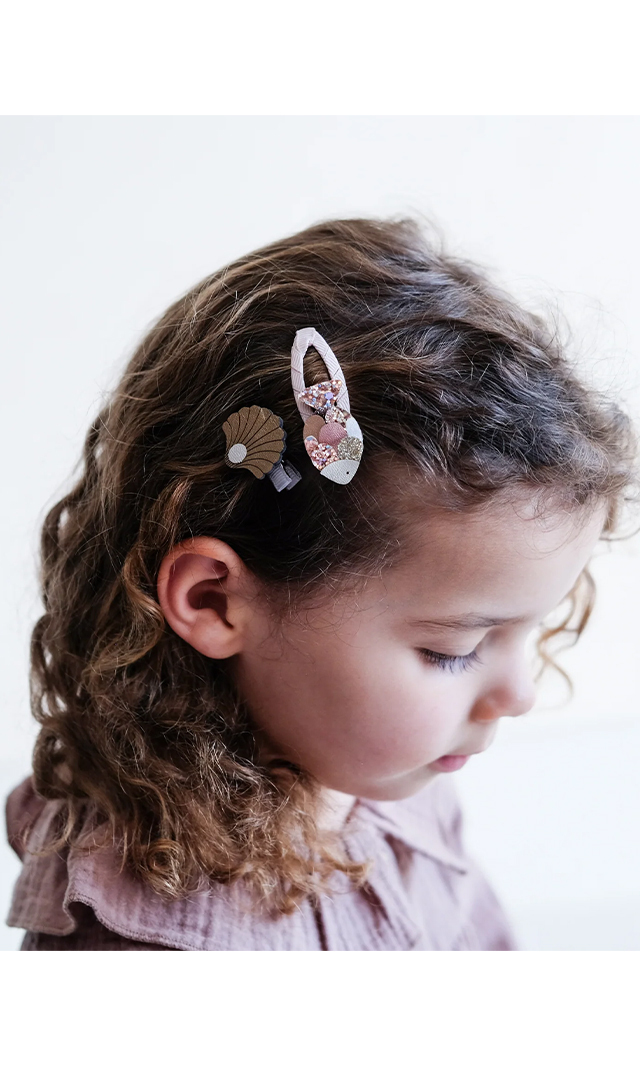 モチーフがキュートなヘアクリップ4個セットが到着！