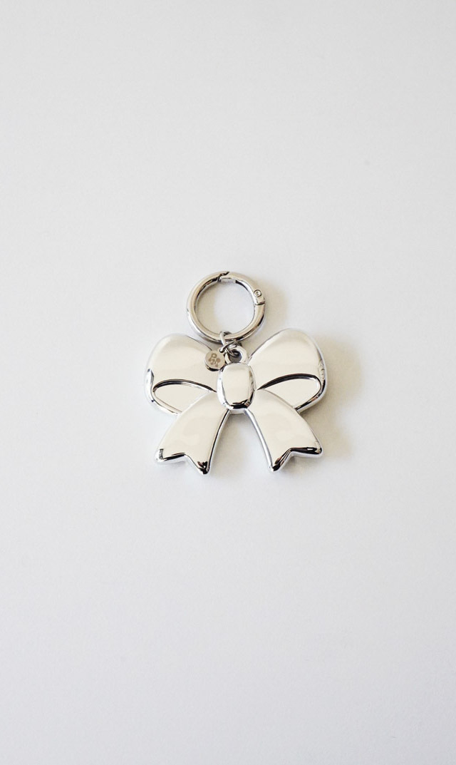 [ ※受注販売(～3/22）]【プチ・モーメント(PETIT MOMENTS )】Bow Key Chain(シルバー）