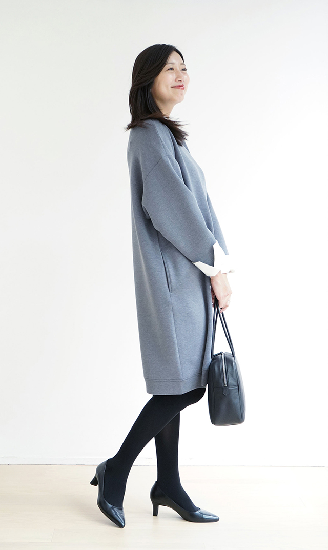 レイヤード風スウェットワンピース黒・グレー２色展開