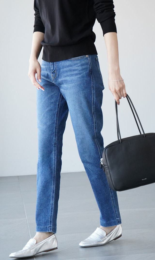 綺麗な細身のラインで女性らしく,上品に穿けるシルエット“Sofy デニム