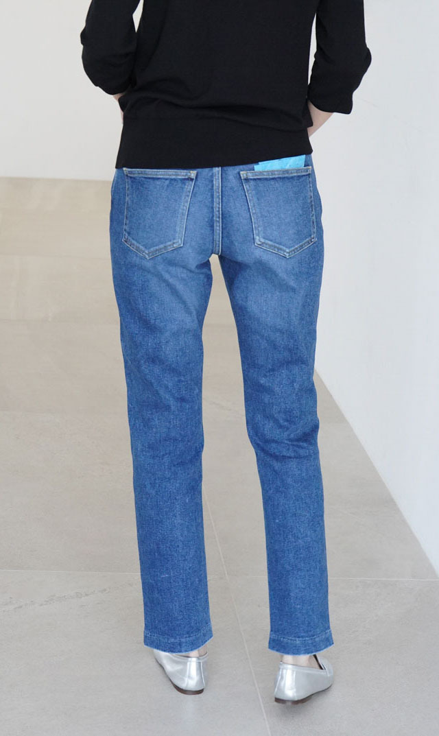 綺麗な細身のラインで女性らしく,上品に穿けるシルエット“Sofy デニム