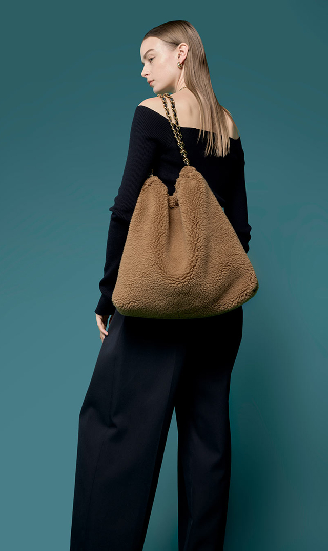 VIOLADORO/ヴィオラドーロ】 エコファートートBAG ファーLサイズ 