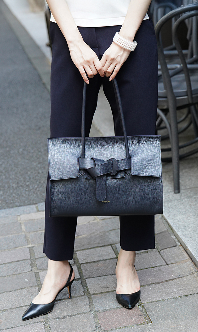 VIOLAdORO(ヴィオラドーロ)から、VIRINA別注カラーあり/ TRERO