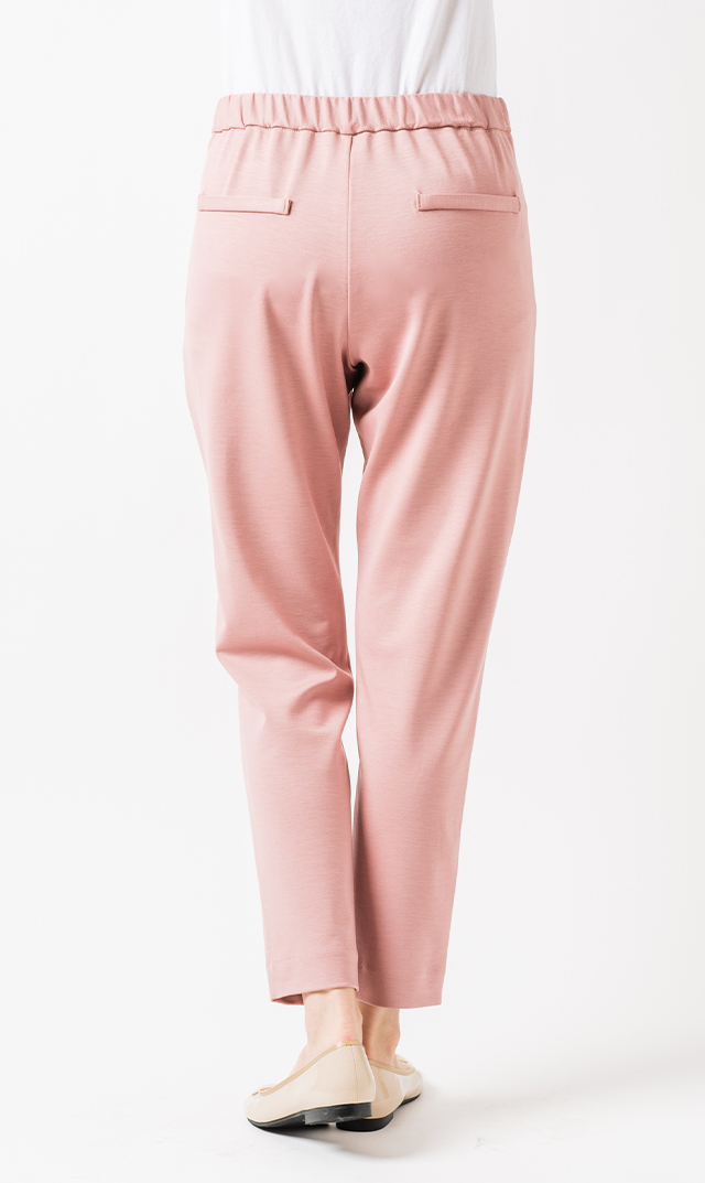 楽に履けてきちんと感が叶う キレイ見えノンマタニティパンツが再入荷