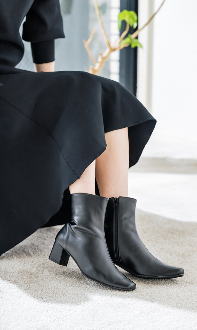 歩きやすい 暖かい 撥水 雨の日ok エコレザーショートブーツ登場