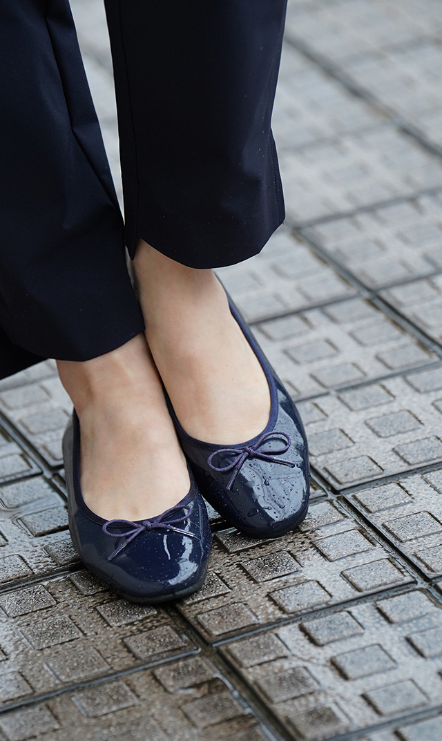 晴雨兼用シューズ