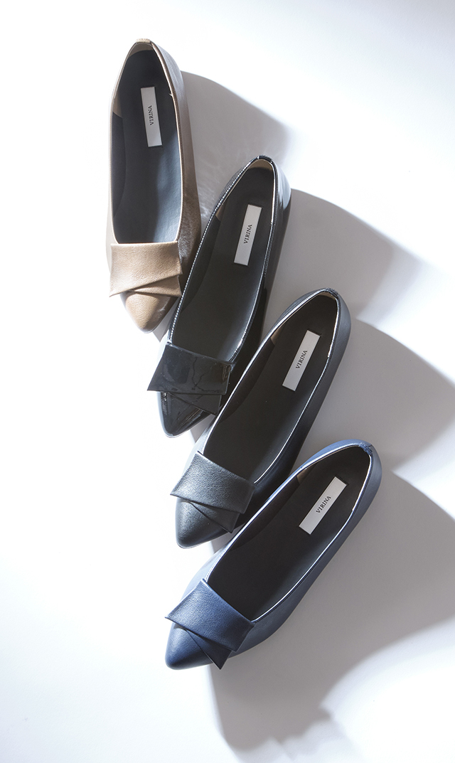 美品 ヴィリーナ 晴雨兼用エマリボンパンプス サイズ23cm ヴィリーナ VIRINA 【 雨の日OK・巾着付き・旅行・持ち歩き