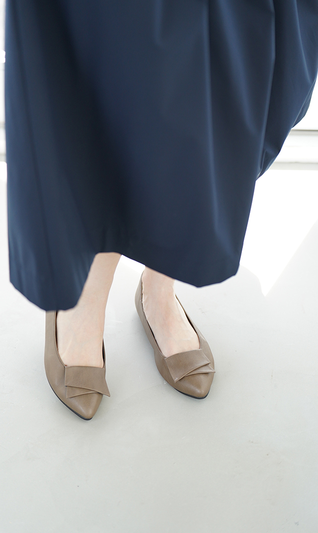 晴雨兼用エレガントパンプスベージュ