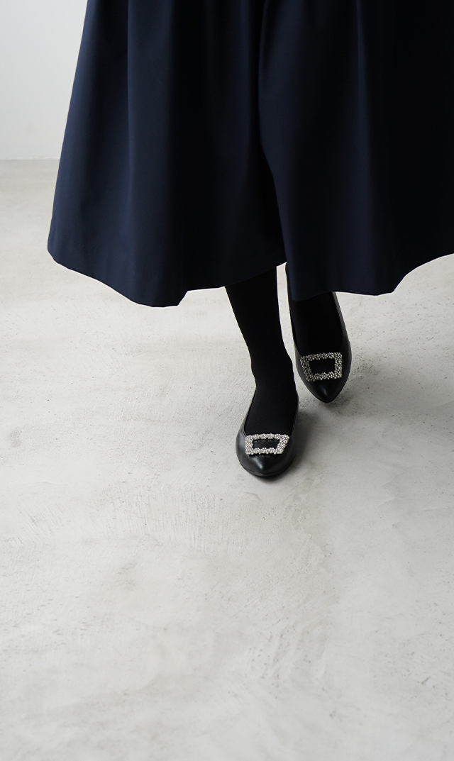 コーデの幅を広げるエレガントな