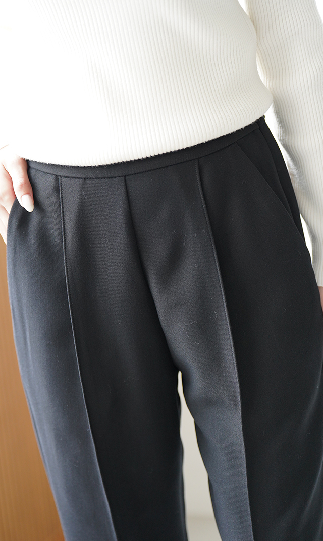 暖かな着心地ときれいなシルエットが魅力な“ミロウォームパンツ”が登場！