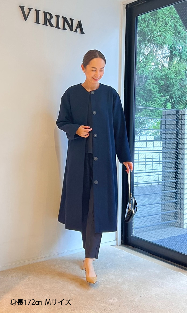 洗練されたシルエットを美しく着こなす“メルロングコートが登場！