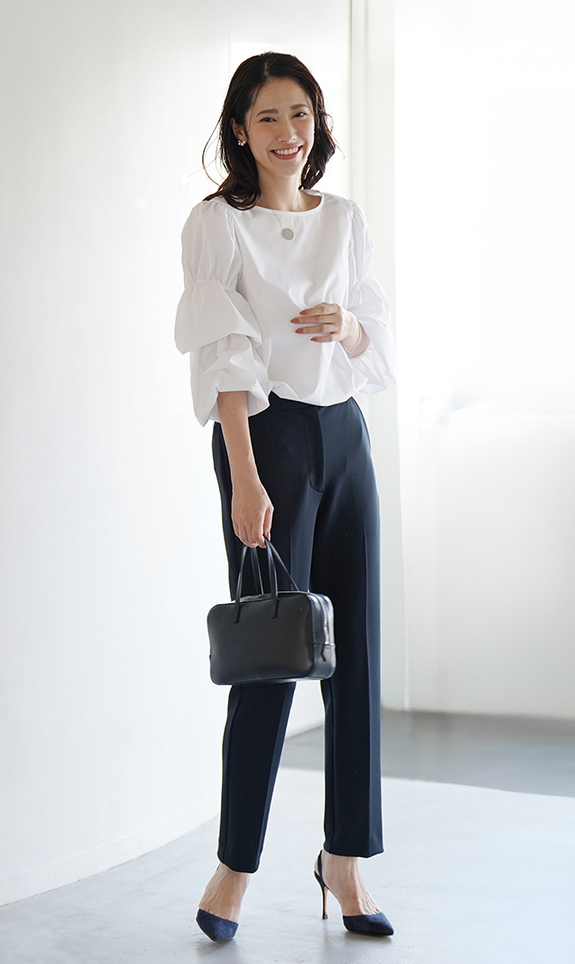 スリムストレートセンタープレスラインパンツ紺