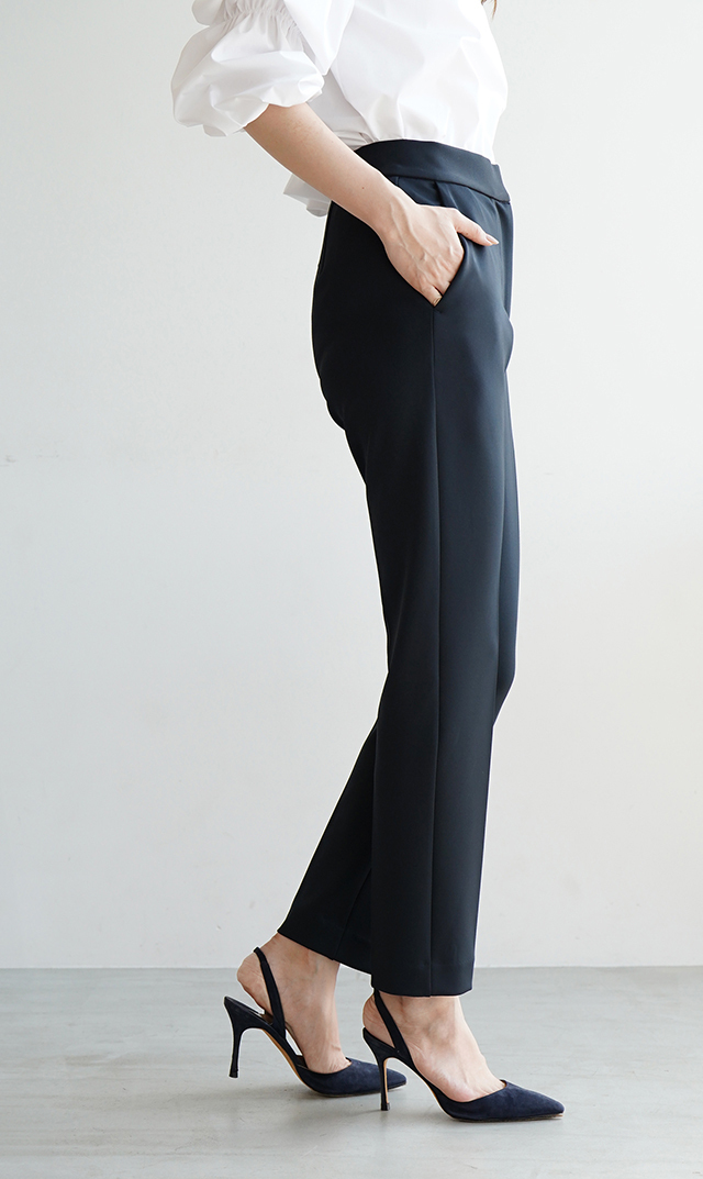 スリムストレートセンタープレスラインパンツ紺