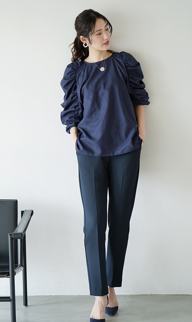 スリムストレートセンタープレスラインパンツ紺