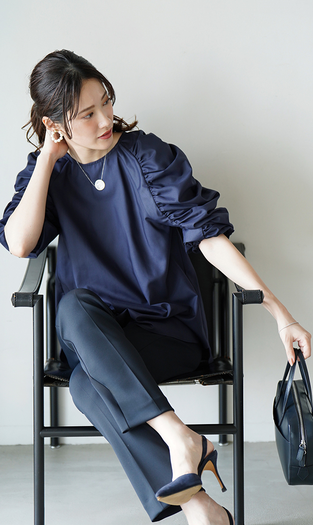 スリムストレートセンタープレスラインパンツ紺