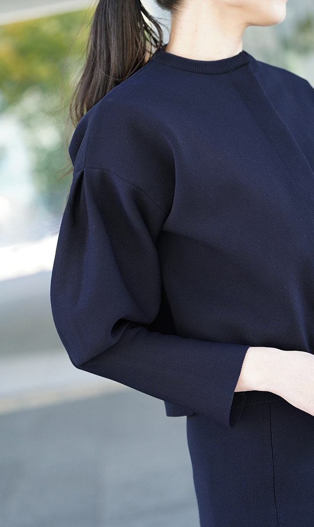 撥水機能付き“ローラカーディガン”！同素材の“ローラニット