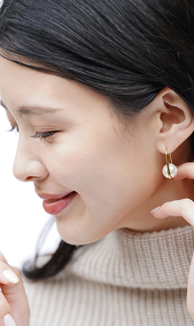 フープデザインパールピアスシルバーゴールド