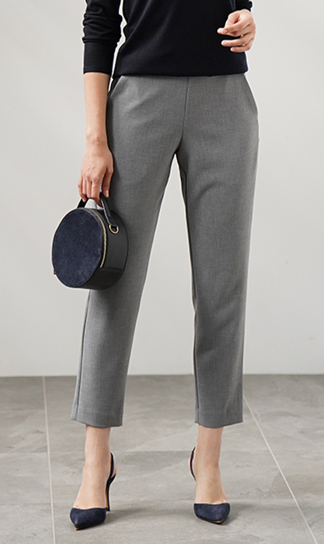 オリジナルお受験スーツジャケットとセットアップ可能！ “アヴァ