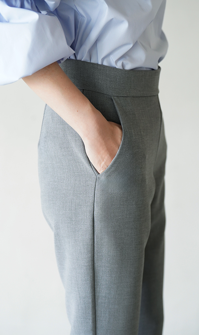 オリジナルお受験スーツジャケットとセットアップ可能！ “アヴァ