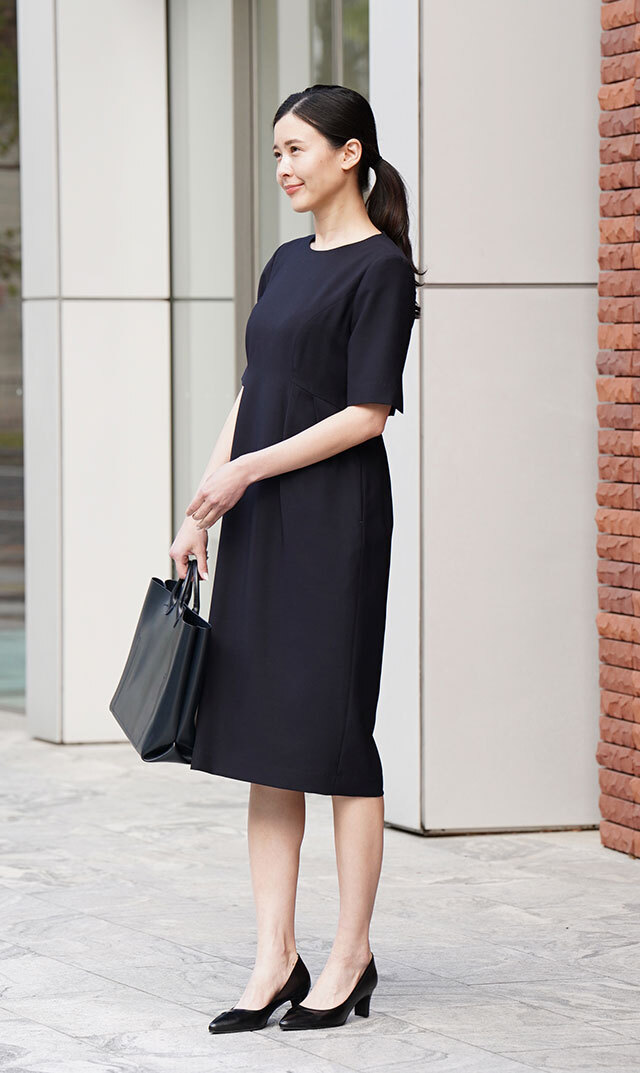 真夏も心地良く過ごせる、軽やかで涼しい“襟取り外し可能クール