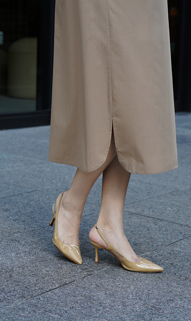 取り外し可能ぺプラム付/バタフライワンピースが登場！