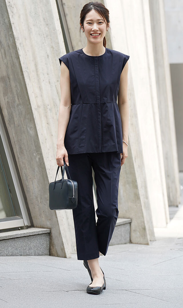 晴雨兼用ポインテッドプレーンパンプス(ブラック）が登場！