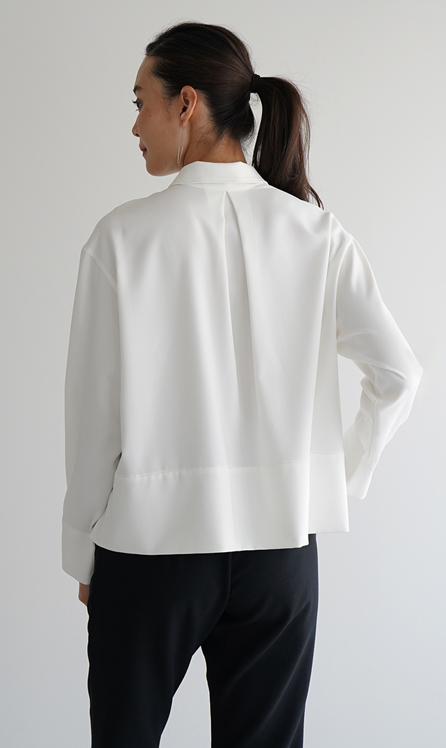 シワになりにくい接触冷感ライラシャツ白