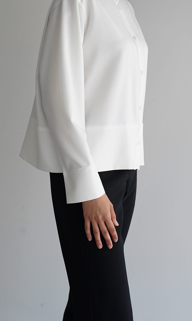 シワになりにくい接触冷感ライラシャツ白