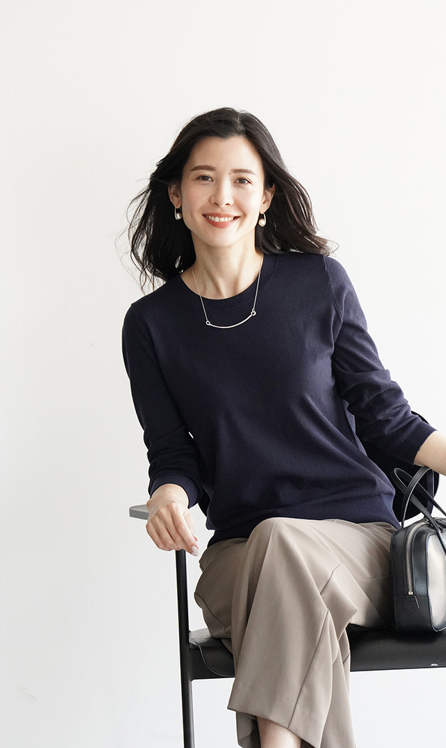 アデルクルーネックニット４色展開