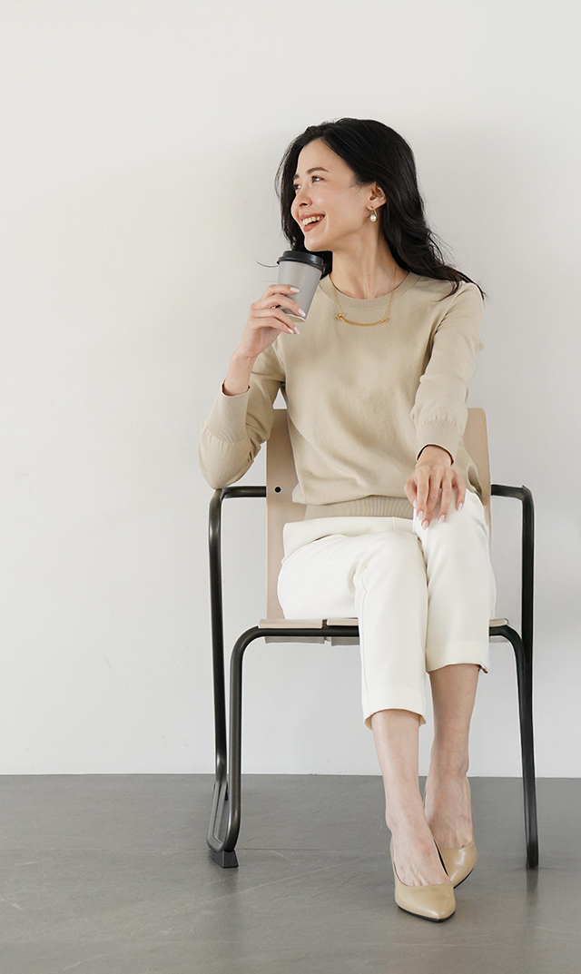 アデルクルーネックニット４色展開