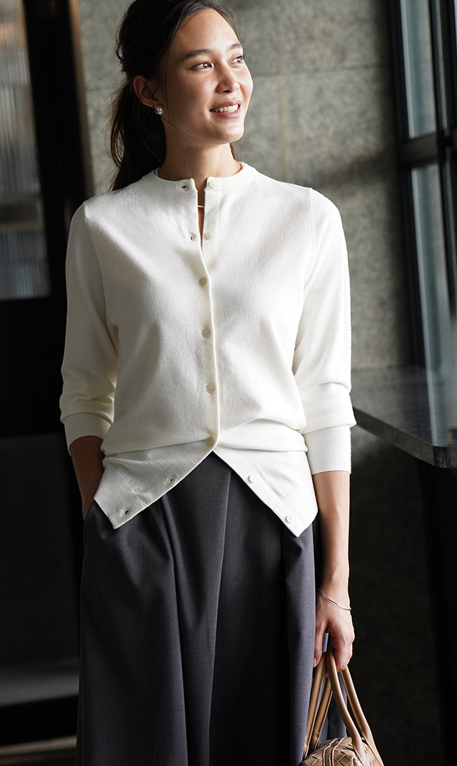 【ヴィリーナ】パロマカーディガン＆スカートセット(オフホワイト×チャコール）