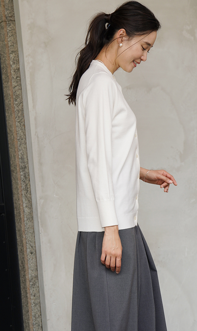 【ヴィリーナ】パロマカーディガン＆スカートセット(オフホワイト×チャコール）