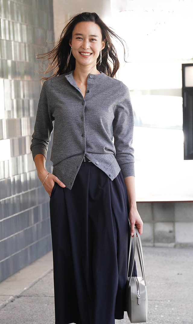 【ヴィリーナ】パロマカーディガン＆スカートセット(グレー×ネイビー）