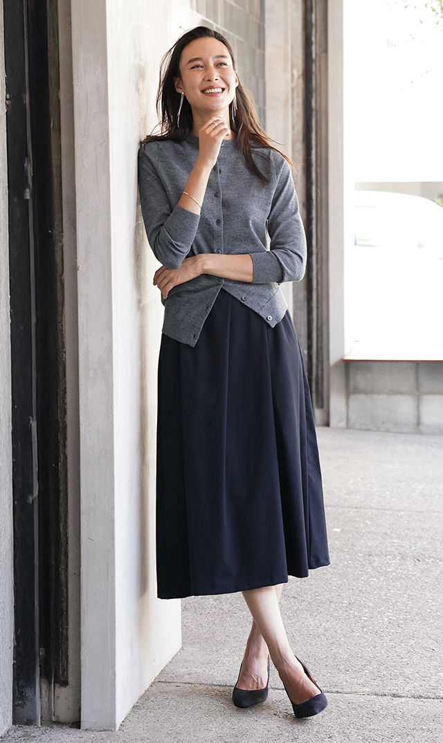 【ヴィリーナ】パロマカーディガン＆スカートセット(グレー×ネイビー）