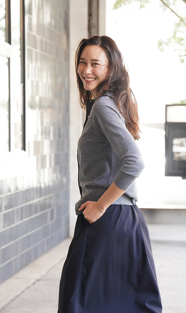 【ヴィリーナ】パロマカーディガン＆スカートセット(グレー×ネイビー）