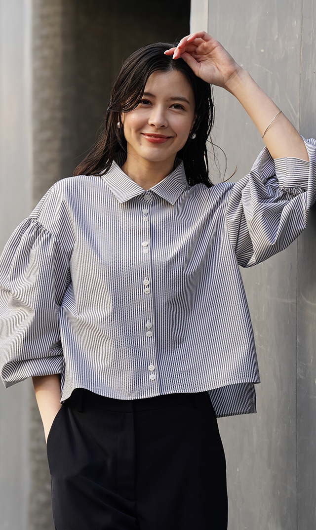 着るだけでサマになるシルエット、女性らしい軽やかさが魅力の