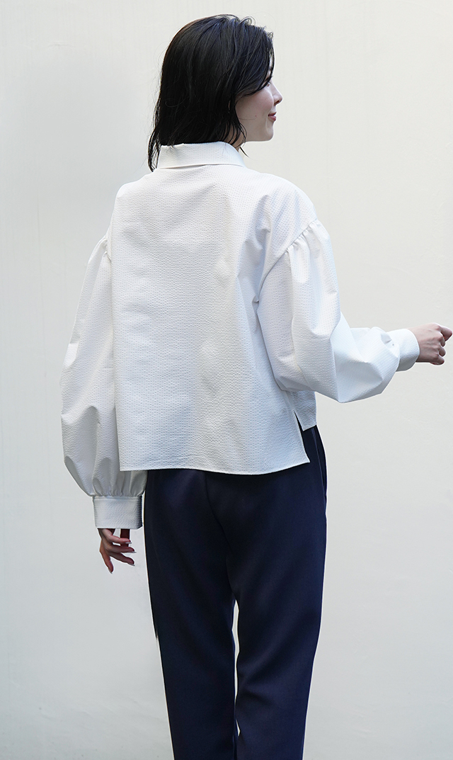 襟付きボリュームロングスリーブシャツ白