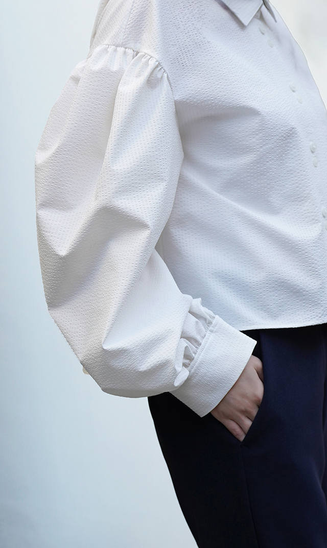 襟付きボリュームロングスリーブシャツ白