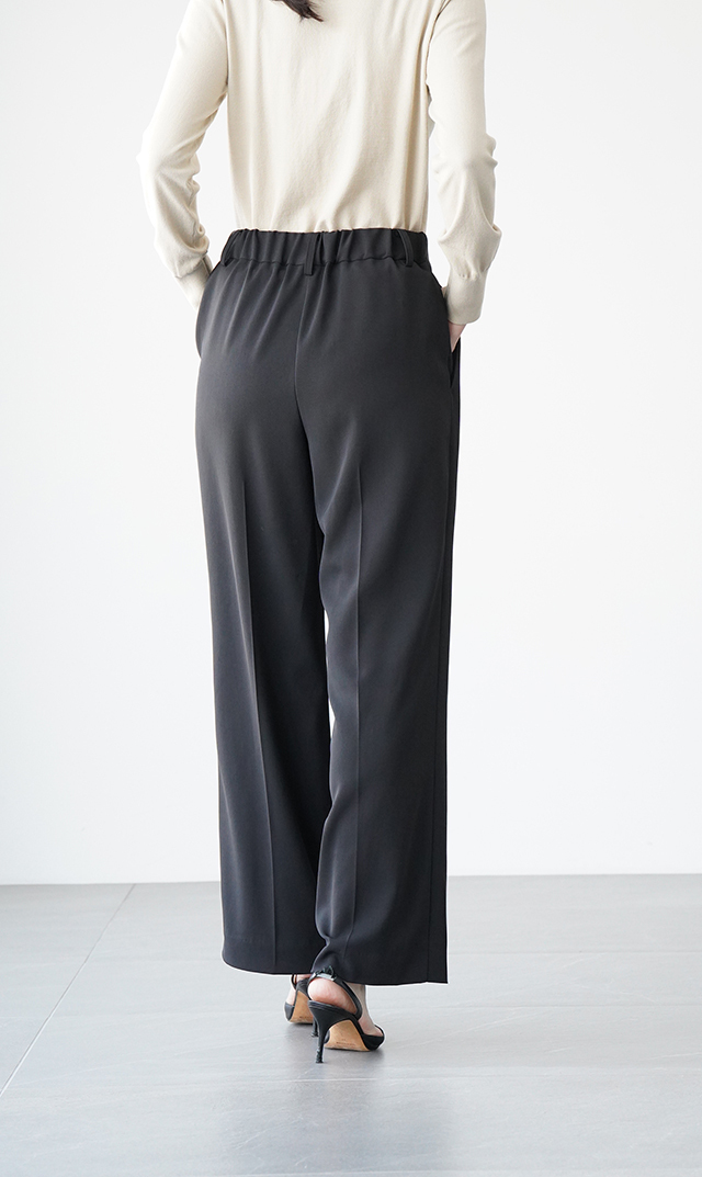 シワになりにくいブレアストレートパンツ３色展開