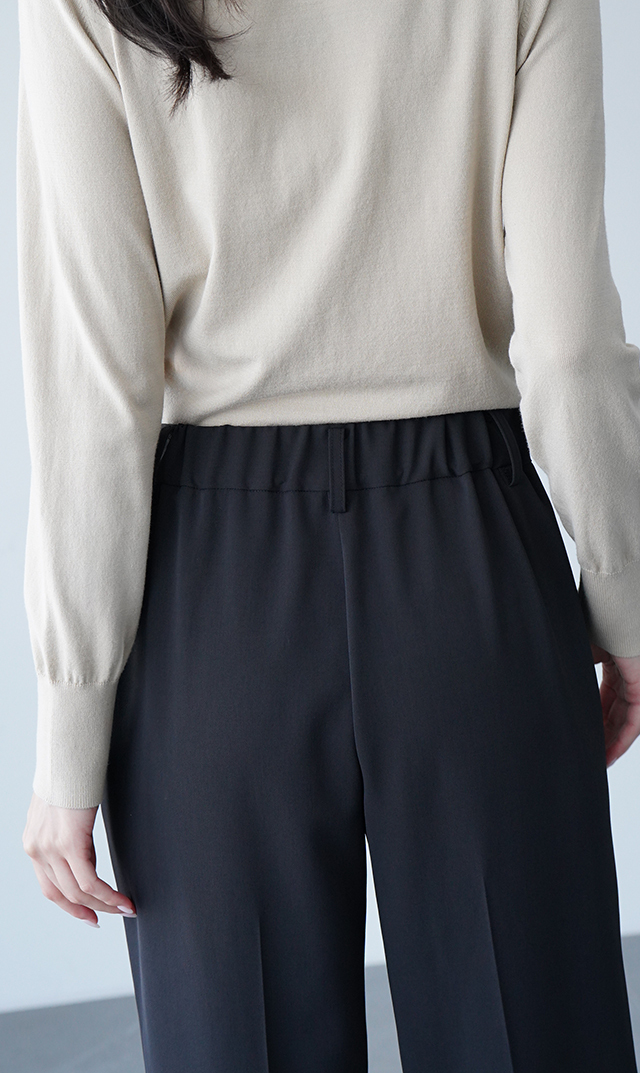 シワになりにくいブレアストレートパンツ３色展開