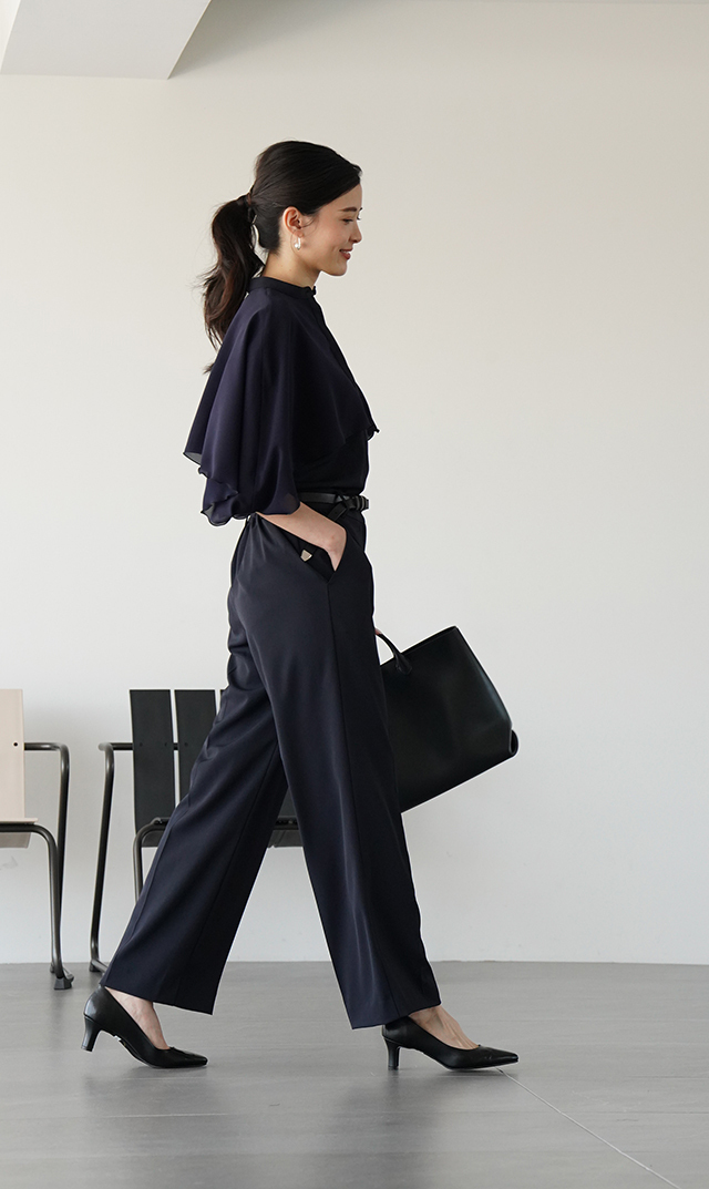 シワになりにくいブレアストレートパンツ３色展開