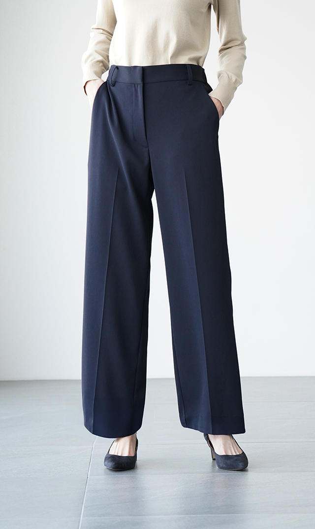 シワになりにくいブレアストレートパンツ３色展開