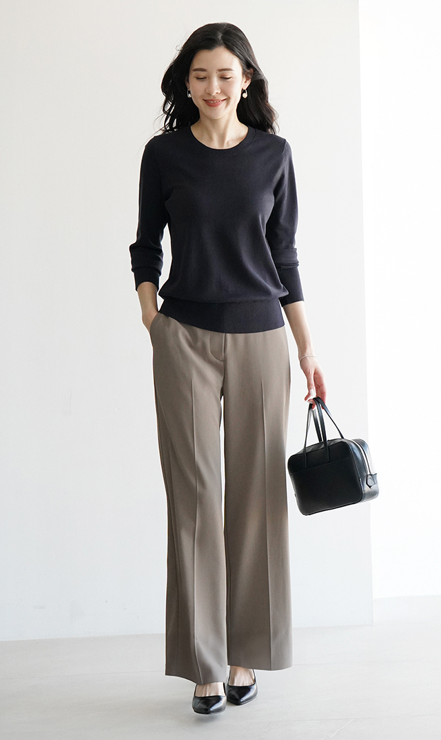 シワになりにくいブレアストレートパンツ３色展開